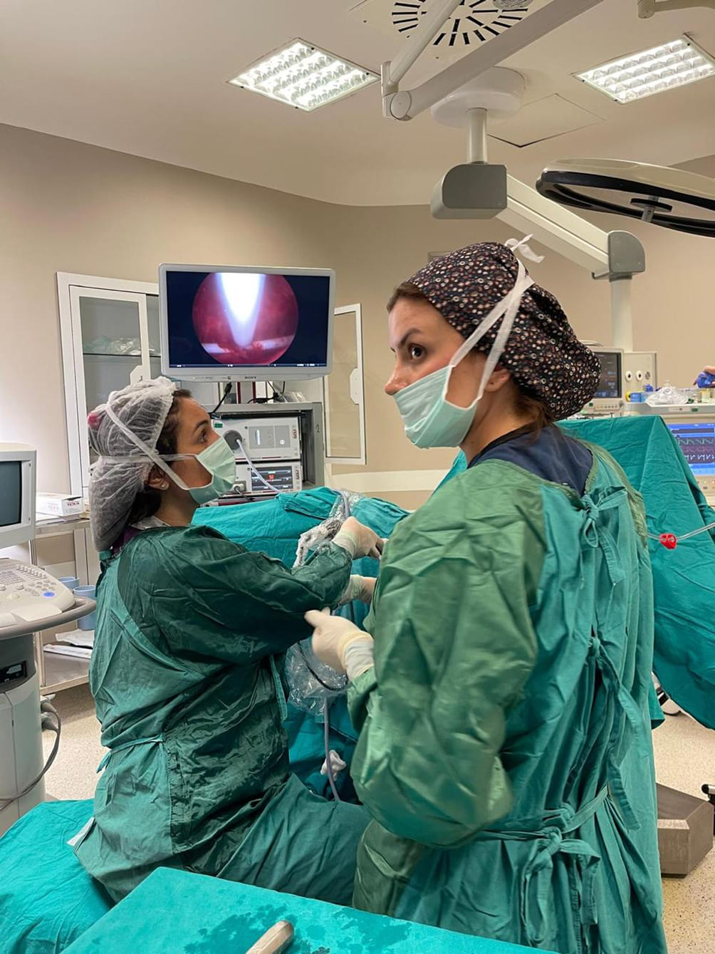Female gynecologist preparing for gynecological surgery